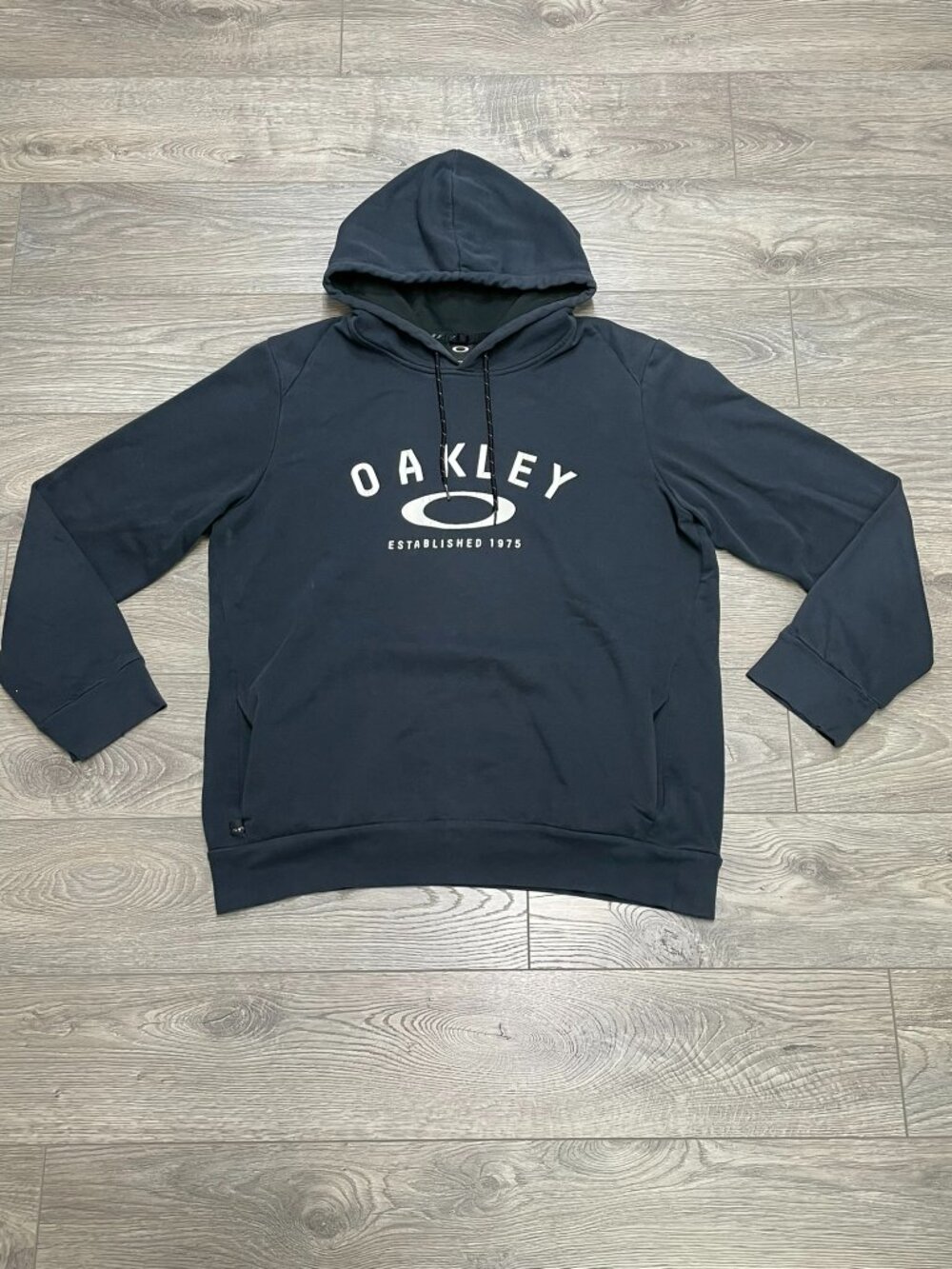 Oakley Established 1975 Big Logo Pullover Hoodie Navy Blue‎ Size M